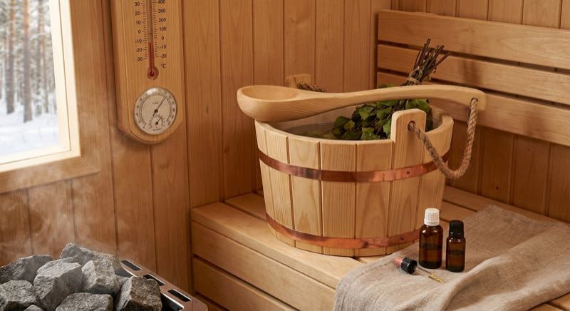 Sauna Zubehör: Aufguss, Thermometer und Sanduhr für gesunde Sauna-Routine